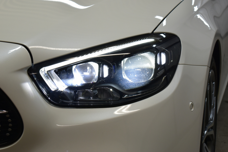 メルセデスベンツ Eクラス E200 ｽﾎﾟｰﾂ BSG搭載 ｴｸｽｸﾙｰｼﾌﾞP AMGﾗｲﾝｲﾝﾃﾘｱP ﾚｰﾀﾞｰｾｰﾌﾃｨP 後期型 ﾊﾟﾉﾗﾏｻﾝﾙｰﾌ 革 ﾌﾞﾙﾒｽﾀｰ HUD ｴｱﾊﾞﾗﾝｽP ﾊﾟﾜｰﾄﾗﾝｸ AMGｴｱﾛ19AW MBUXARﾅﾋﾞTV 360ｶﾒﾗ ﾜｲﾔﾚｽﾁｬｰｼﾞ ﾃﾞｨｽﾄﾛ ﾌﾞﾗｲﾝﾄﾞS ﾚｰﾝｷｰﾌﾟ 2年保証