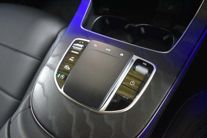 メルセデスベンツ Eクラス E220d ｽﾎﾟｰﾂ BSG搭載 ｴｸｽｸﾙｰｼﾌﾞP AMGﾗｲﾝｲﾝﾃﾘｱP ﾚｰﾀﾞｰｾｰﾌﾃｨP 後期型 革 ﾌﾞﾙﾒｽﾀｰ HUD ｴｱﾊﾞﾗﾝｽP ﾊﾟﾜｰﾄﾗﾝｸ AMGｴｱﾛ19AW MBUXARﾅﾋﾞTV 360ｶﾒﾗ ﾜｲﾔﾚｽﾁｬｰｼﾞ ﾃﾞｨｽﾄﾛ ﾌﾞﾗｲﾝﾄﾞS ﾚｰﾝｷｰﾌﾟ 2年保証