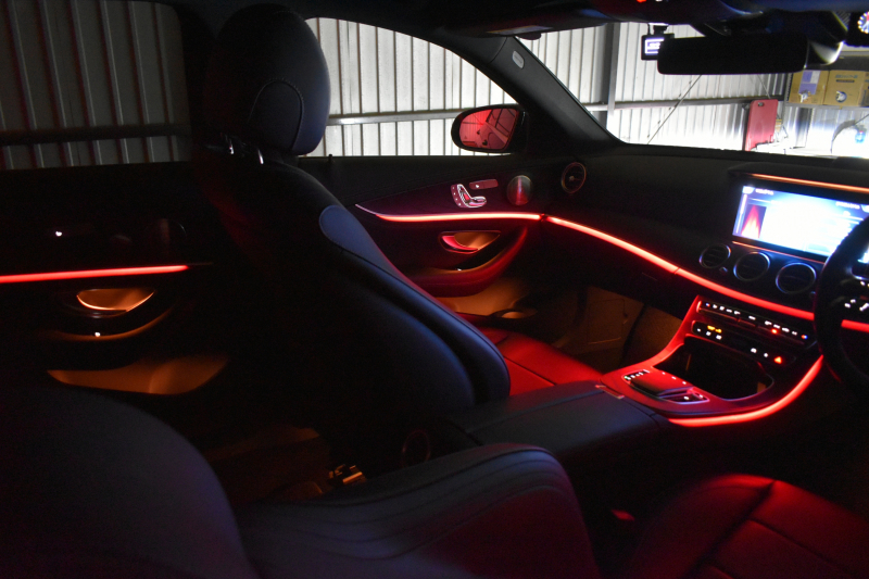 メルセデスベンツ Eクラス E220d ｽﾎﾟｰﾂ BSG搭載 ｴｸｽｸﾙｰｼﾌﾞP AMGﾗｲﾝｲﾝﾃﾘｱP ﾚｰﾀﾞｰｾｰﾌﾃｨP 後期型 革 ﾌﾞﾙﾒｽﾀｰ HUD ｴｱﾊﾞﾗﾝｽP ﾊﾟﾜｰﾄﾗﾝｸ AMGｴｱﾛ19AW MBUXARﾅﾋﾞTV 360ｶﾒﾗ ﾜｲﾔﾚｽﾁｬｰｼﾞ ﾃﾞｨｽﾄﾛ ﾌﾞﾗｲﾝﾄﾞS ﾚｰﾝｷｰﾌﾟ 2年保証