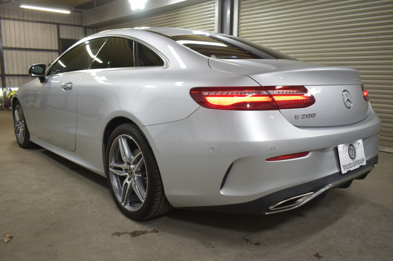 メルセデスベンツ Eクラス E200 ｸｰﾍﾟ ｽﾎﾟｰﾂ ﾚｻﾞｰﾊﾟｯｹｰｼﾞ ﾚｰﾀﾞｰｾｰﾌﾃｨP ﾊﾟﾉﾗﾏｻﾝﾙｰﾌ ﾋｰﾀｰｸｰﾗｰ赤黒革 ﾃﾞｨｽﾄﾛ BSM Lﾁｪﾝｼﾞ AMGｴｱﾛ19AW ｷｰGO PTS ﾌﾞﾙﾒｽﾀｰ HUD 地ﾃﾞｼﾞ360ｶﾒﾗ 2年保証