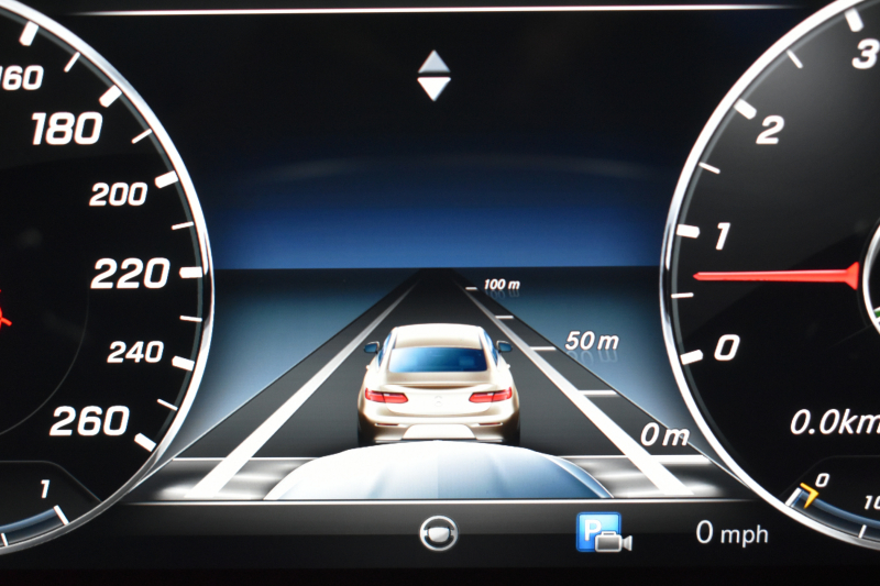 メルセデスベンツ Eクラス E200 ｸｰﾍﾟ ｽﾎﾟｰﾂ ﾚｻﾞｰﾊﾟｯｹｰｼﾞ ﾚｰﾀﾞｰｾｰﾌﾃｨP ﾊﾟﾉﾗﾏｻﾝﾙｰﾌ ﾋｰﾀｰｸｰﾗｰ赤黒革 ﾃﾞｨｽﾄﾛ BSM Lﾁｪﾝｼﾞ AMGｴｱﾛ19AW ｷｰGO PTS ﾌﾞﾙﾒｽﾀｰ HUD 地ﾃﾞｼﾞ360ｶﾒﾗ 2年保証