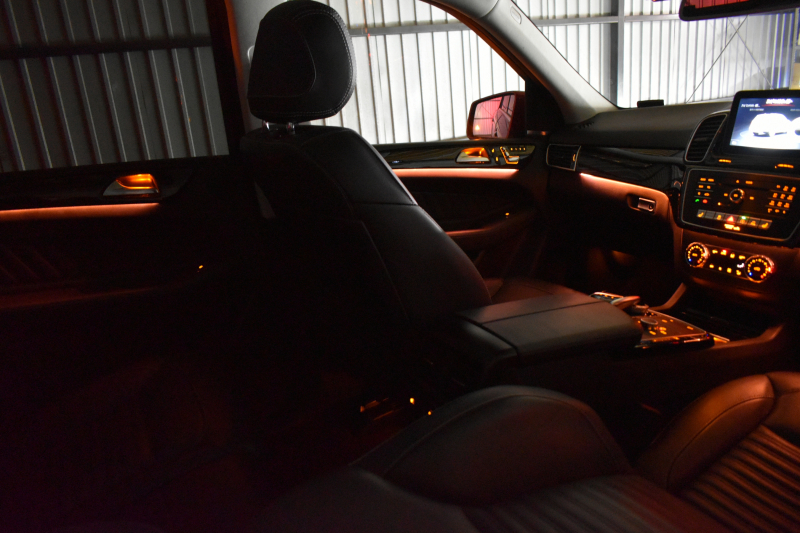 メルセデスベンツ GLE GLE350d 4ﾏﾁｯｸ ｽﾎﾟｰﾂ ﾚｰﾀﾞｰP 3.0ℓV型6気筒ﾀｰﾎﾞ 全席ﾋｰﾀｰ黒革 ﾊﾟﾉﾗﾏｻﾝﾙｰﾌ ﾊｰﾏﾝｶｰﾄﾞﾝ ﾃﾞｨｽﾄﾛ ﾌﾞﾗｲﾝﾄﾞｽﾎﾟｯﾄ ﾚｰﾝｷｰﾌﾟ AMGｴｱﾛ20AW ｻｲﾄﾞﾗﾝﾆﾝｸﾞﾎﾞｰﾄﾞ地ﾃﾞｼﾞﾅﾋﾞ360ｶﾒﾗ ﾊﾟｰｸﾄﾛ 2年保証