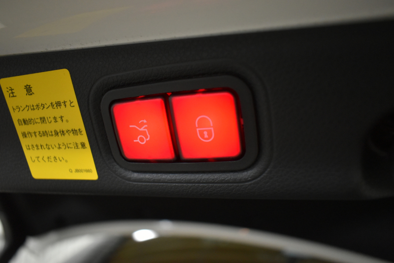 メルセデスベンツ Eクラス E200 AVGｽﾎﾟｰﾂ ﾚｻﾞｰｴｸｽｸﾙｰｼﾌﾞP ﾚｰﾀﾞｰｾｰﾌﾃｨP ﾊﾟﾉﾗﾏｻﾝﾙｰﾌ 革 ﾌﾞﾙﾒｽﾀｰｻｳﾝﾄﾞ ｴｱﾊﾞﾗﾝｽP ｵｰﾄﾄﾗﾝｸ AMGｴｱﾛ19AW ﾃﾞｨｽﾄﾛﾆｯｸ ﾌﾞﾗｲﾝﾄﾞｽﾎﾟｯﾄ ﾚｰﾝｷｰﾌﾟ ﾅﾋﾞTV 360ｶﾒﾗ ｷｰﾚｽｺﾞｰ 2年保証