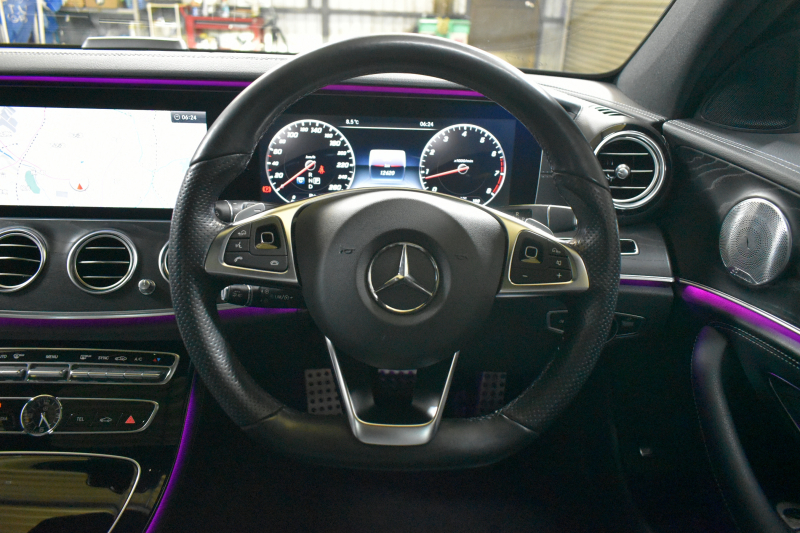 メルセデスベンツ Eクラス E200 AVGｽﾎﾟｰﾂ ﾚｻﾞｰｴｸｽｸﾙｰｼﾌﾞP ﾚｰﾀﾞｰｾｰﾌﾃｨP ﾊﾟﾉﾗﾏｻﾝﾙｰﾌ 革 ﾌﾞﾙﾒｽﾀｰｻｳﾝﾄﾞ ｴｱﾊﾞﾗﾝｽP ｵｰﾄﾄﾗﾝｸ AMGｴｱﾛ19AW ﾃﾞｨｽﾄﾛﾆｯｸ ﾌﾞﾗｲﾝﾄﾞｽﾎﾟｯﾄ ﾚｰﾝｷｰﾌﾟ ﾅﾋﾞTV 360ｶﾒﾗ ｷｰﾚｽｺﾞｰ 2年保証