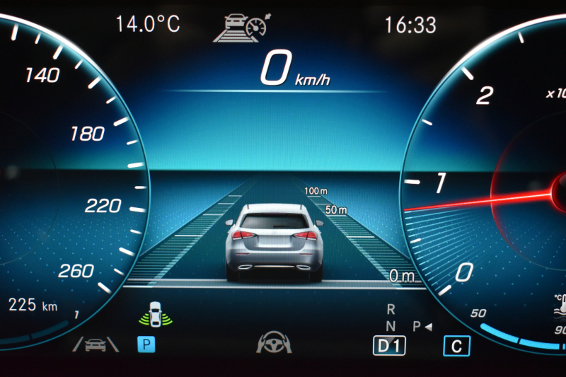 メルセデスベンツ CLAクラス CLA200d ｼｭｰﾃｨﾝｸﾞﾌﾞﾚｰｸ AMGﾗｲﾝP AMGﾚｻﾞｰｴｸｽｸﾙｰｼﾌﾞ ｱﾄﾞﾊﾞﾝｽﾄﾞP ﾚｰﾀﾞｰｾｰﾌﾃｨP 燃費18.2km ﾃﾞｨｰｾﾞﾙTB ﾊﾟﾉﾗﾏｻﾝﾙｰﾌ ﾋｰﾀｰ黒灰革 ﾃﾞｨｽﾄﾛ BSM Lﾁｪﾝｼﾞ AMGｴｱﾛ18AW ｷｰﾚｽGO PTS  HUD 対話式ﾅﾋﾞ 360ｶﾒﾗ 2年保証