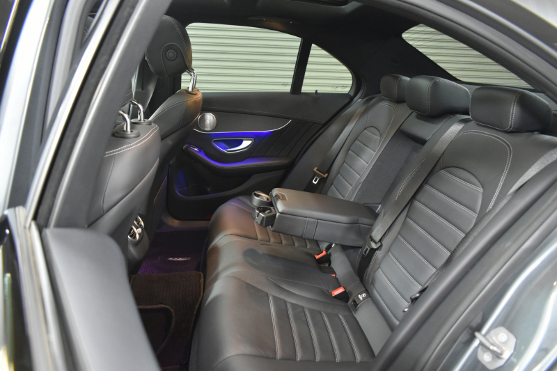 AMG Cクラス C43 4ﾏﾁｯｸ  ﾚｰﾀﾞｰｾｰﾌﾃｨP 後期型 3.0V6ﾀｰﾎﾞ 390馬力 ﾊﾟﾉﾗﾏｻﾝﾙｰﾌ ﾋｰﾀｰ黒本革 ﾃﾞｨｽﾄﾛ BSM Lﾁｪﾝｼﾞ AMGｴｱﾛ ｷｰGO ﾊﾟｰｸﾄﾛ ﾌｯﾄﾄﾗﾝｸ HUD ﾌﾞﾙﾒｽﾀｰS 液晶ﾒｰﾀｰ LEDﾍｯﾄﾞﾗｲﾄ 地ﾃﾞｼﾞﾅﾋﾞ Bｶﾒﾗ 2年保証