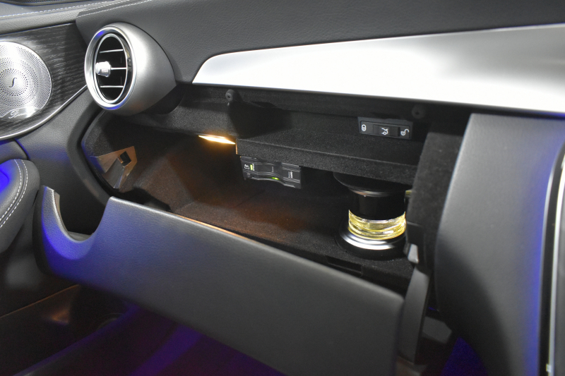 AMG Cクラス C43 4ﾏﾁｯｸ  ﾚｰﾀﾞｰｾｰﾌﾃｨP 後期型 3.0V6ﾀｰﾎﾞ 390馬力 ﾊﾟﾉﾗﾏｻﾝﾙｰﾌ ﾋｰﾀｰ黒本革 ﾃﾞｨｽﾄﾛ BSM Lﾁｪﾝｼﾞ AMGｴｱﾛ ｷｰGO ﾊﾟｰｸﾄﾛ ﾌｯﾄﾄﾗﾝｸ HUD ﾌﾞﾙﾒｽﾀｰS 液晶ﾒｰﾀｰ LEDﾍｯﾄﾞﾗｲﾄ 地ﾃﾞｼﾞﾅﾋﾞ Bｶﾒﾗ 2年保証