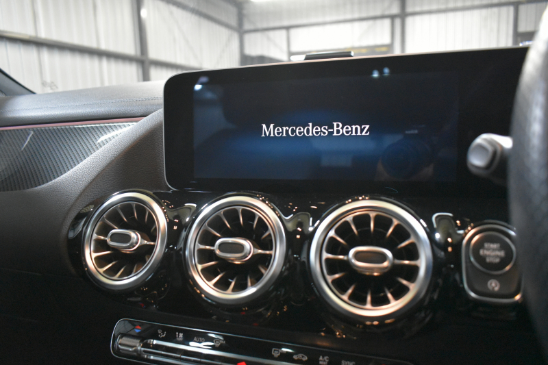 メルセデスベンツ Bクラス B180 AMGﾗｲﾝ AMGﾚｻﾞｰｴｸｽｸﾙｰｼﾌﾞP ｱﾄﾞﾊﾞﾝｽﾄﾞP ﾚｰﾀﾞｰSP  MBUXｼｽﾃﾑ ﾊﾟﾉﾗﾏR ﾋｰﾀｰ付革 ACC BSM Lﾁｪﾝｼﾞ AMGｴｱﾛ18AW ﾏﾙﾁLED HUD 対話式ﾅﾋﾞTV 360ｶﾒﾗ 2年保証