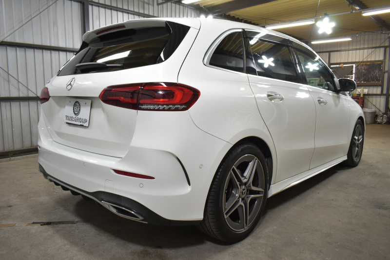 メルセデスベンツ Bクラス B180 AMGﾗｲﾝ AMGﾚｻﾞｰｴｸｽｸﾙｰｼﾌﾞP ｱﾄﾞﾊﾞﾝｽﾄﾞP ﾚｰﾀﾞｰSP  MBUXｼｽﾃﾑ ﾊﾟﾉﾗﾏR ﾋｰﾀｰ付革 ACC BSM Lﾁｪﾝｼﾞ AMGｴｱﾛ18AW ﾏﾙﾁLED HUD 対話式ﾅﾋﾞTV 360ｶﾒﾗ 2年保証