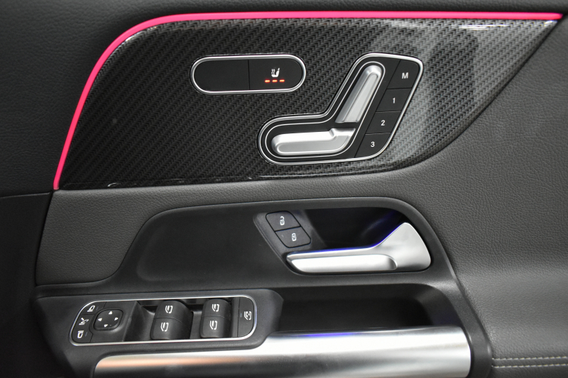 メルセデスベンツ Bクラス B180 AMGﾗｲﾝ AMGﾚｻﾞｰｴｸｽｸﾙｰｼﾌﾞP ｱﾄﾞﾊﾞﾝｽﾄﾞP ﾚｰﾀﾞｰSP  MBUXｼｽﾃﾑ ﾊﾟﾉﾗﾏR ﾋｰﾀｰ付革 ACC BSM Lﾁｪﾝｼﾞ AMGｴｱﾛ18AW ﾏﾙﾁLED HUD 対話式ﾅﾋﾞTV 360ｶﾒﾗ 2年保証