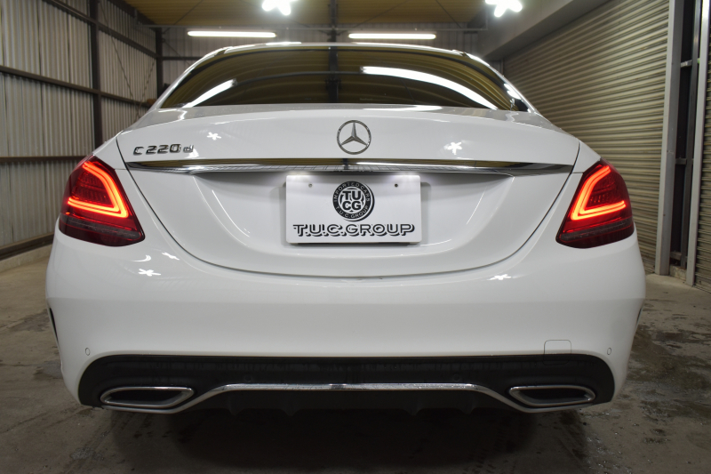 メルセデスベンツ Cクラス C220d AVG AMGﾗｲﾝ ﾚｰﾀﾞｰｾｰﾌﾃｨP 後期型  燃費18.9km  ﾋｰﾀｰ黒革 ﾃﾞｨｽﾄﾛ BSM Lﾁｪﾝｼﾞ 誤発進 AMGｴｱﾛ TWS19AW ｷｰﾚｽGO ﾊﾟｰｸﾄﾛ LEDﾍｯﾄﾞﾗｲﾄ ﾏﾙﾁｱﾝﾋﾞｴﾝﾄ 地ﾃﾞｼﾞﾅﾋﾞBｶﾒﾗ 2年保証