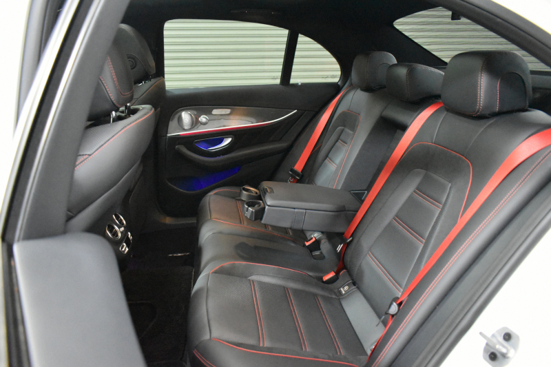 AMG Eクラス E53 4ﾏﾁｯｸ+ ﾜｺﾞﾝ ISG搭載 ｴｸｽｸﾙｰｼﾌﾞP ﾚｰﾀﾞｰｾｰﾌﾃｨP ﾊﾟﾉﾗﾏｻﾝﾙｰﾌ 革 ﾍﾞﾝﾁﾚｰﾀｰ ﾏｯｻｰｼﾞ ﾌﾞﾙﾒｽﾀｰS HUD ﾌｯﾄｹﾞｰﾄ ｴｱﾛ20AW ﾃﾞｨｽﾄﾛ ﾌﾞﾗｲﾝﾄﾞS ﾚｰﾝｷｰﾌﾟ ﾅﾋﾞTV 360ｶﾒﾗ ｷｰﾚｽｺﾞｰ 2年保証