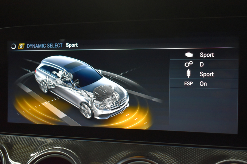 AMG Eクラス E53 4ﾏﾁｯｸ+ ﾜｺﾞﾝ ISG搭載 ｴｸｽｸﾙｰｼﾌﾞP ﾚｰﾀﾞｰｾｰﾌﾃｨP ﾊﾟﾉﾗﾏｻﾝﾙｰﾌ 革 ﾍﾞﾝﾁﾚｰﾀｰ ﾏｯｻｰｼﾞ ﾌﾞﾙﾒｽﾀｰS HUD ﾌｯﾄｹﾞｰﾄ ｴｱﾛ20AW ﾃﾞｨｽﾄﾛ ﾌﾞﾗｲﾝﾄﾞS ﾚｰﾝｷｰﾌﾟ ﾅﾋﾞTV 360ｶﾒﾗ ｷｰﾚｽｺﾞｰ 2年保証