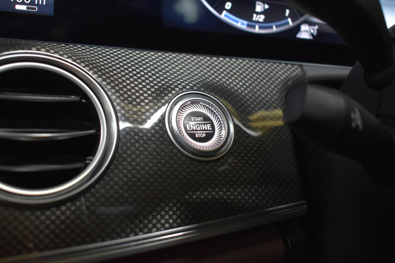 AMG Eクラス E53 4ﾏﾁｯｸ+ ﾜｺﾞﾝ ISG搭載 ｴｸｽｸﾙｰｼﾌﾞP ﾚｰﾀﾞｰｾｰﾌﾃｨP ﾊﾟﾉﾗﾏｻﾝﾙｰﾌ 革 ﾍﾞﾝﾁﾚｰﾀｰ ﾏｯｻｰｼﾞ ﾌﾞﾙﾒｽﾀｰS HUD ﾌｯﾄｹﾞｰﾄ ｴｱﾛ20AW ﾃﾞｨｽﾄﾛ ﾌﾞﾗｲﾝﾄﾞS ﾚｰﾝｷｰﾌﾟ ﾅﾋﾞTV 360ｶﾒﾗ ｷｰﾚｽｺﾞｰ 2年保証