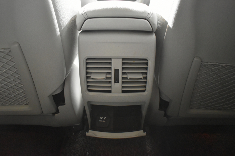 メルセデスベンツ GLA GLA250 4ﾏﾁｯｸ ｵﾌﾛｰﾄﾞ ﾍﾞｰｼｯｸﾊﾟｯｹｰｼﾞﾌﾟﾗｽ ﾚｰﾀﾞｰｾｰﾌﾃｨP  ﾃﾞｨｽﾄﾛﾆｯｸ ﾌﾞﾗｲﾝﾄﾞｽﾎﾟｯﾄ ﾚｰﾝｷｰﾌﾟ ﾋｰﾀｰ半革 ｵｰﾄﾃｰﾙｹﾞｰﾄ ﾅﾋﾞTV ﾊﾞｯｸｶﾒﾗ ｷｾﾉﾝﾍｯﾄﾞﾗｲﾄ ｱﾝﾋﾞｴﾝﾄﾗｲﾄ 2年保証