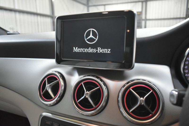 メルセデスベンツ GLA GLA250 4ﾏﾁｯｸ ｵﾌﾛｰﾄﾞ ﾍﾞｰｼｯｸﾊﾟｯｹｰｼﾞﾌﾟﾗｽ ﾚｰﾀﾞｰｾｰﾌﾃｨP  ﾃﾞｨｽﾄﾛﾆｯｸ ﾌﾞﾗｲﾝﾄﾞｽﾎﾟｯﾄ ﾚｰﾝｷｰﾌﾟ ﾋｰﾀｰ半革 ｵｰﾄﾃｰﾙｹﾞｰﾄ ﾅﾋﾞTV ﾊﾞｯｸｶﾒﾗ ｷｾﾉﾝﾍｯﾄﾞﾗｲﾄ ｱﾝﾋﾞｴﾝﾄﾗｲﾄ 2年保証