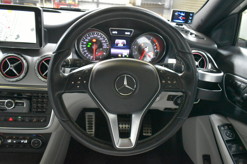 メルセデスベンツ GLA GLA250 4ﾏﾁｯｸ ｵﾌﾛｰﾄﾞ ﾍﾞｰｼｯｸﾊﾟｯｹｰｼﾞﾌﾟﾗｽ ﾚｰﾀﾞｰｾｰﾌﾃｨP  ﾃﾞｨｽﾄﾛﾆｯｸ ﾌﾞﾗｲﾝﾄﾞｽﾎﾟｯﾄ ﾚｰﾝｷｰﾌﾟ ﾋｰﾀｰ半革 ｵｰﾄﾃｰﾙｹﾞｰﾄ ﾅﾋﾞTV ﾊﾞｯｸｶﾒﾗ ｷｾﾉﾝﾍｯﾄﾞﾗｲﾄ ｱﾝﾋﾞｴﾝﾄﾗｲﾄ 2年保証