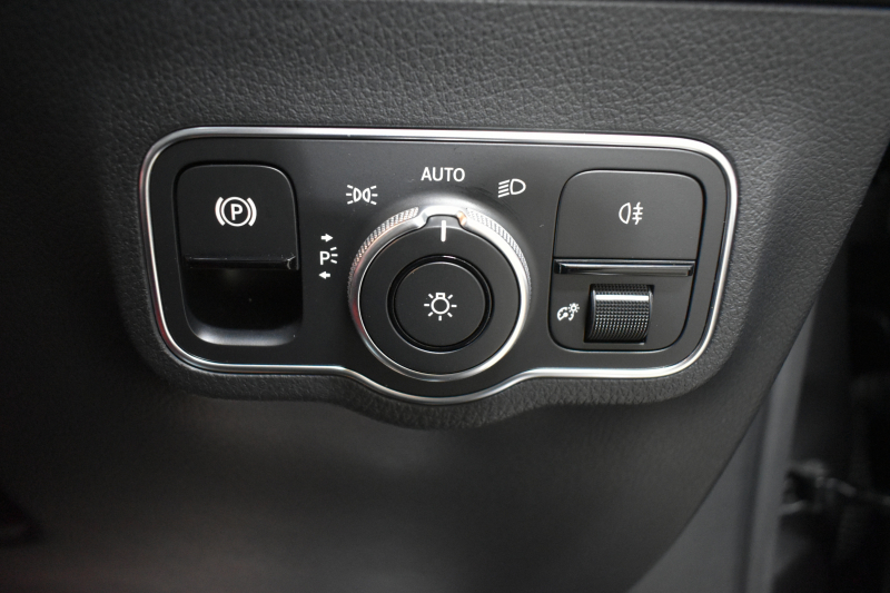 メルセデスベンツ GLA メルセデスベンツ GLAクラス GLA200d AMGﾗｲﾝ AMGﾚｻﾞｰｴｸｽｸﾙｰｼﾌﾞP ｱﾄﾞﾊﾞﾝｽﾄﾞP ﾅﾋﾞｹﾞｰｼｮﾝP ﾊﾟﾉﾗﾏｻﾝﾙｰﾌ ﾚｰﾀﾞｰP 1ｵｰﾅｰ 革 HUD 360ｶﾒﾗ ｱﾄﾞﾊﾞﾝｽﾄﾞｻｳﾝﾄﾞ AMGｴｱﾛ19AW ACC ﾚｰﾝｷｰﾌﾟ ﾏﾙﾁLEDﾍｯﾄﾞﾗｲﾄ MBUXﾅﾋﾞTV ﾌｯﾄｹﾞｰﾄ 2年保証