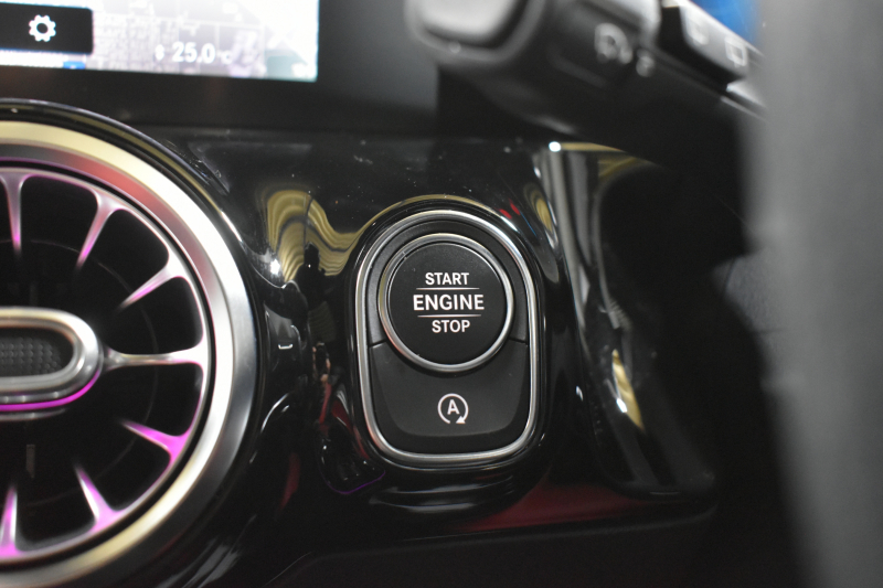 メルセデスベンツ GLA メルセデスベンツ GLAクラス GLA200d AMGﾗｲﾝ AMGﾚｻﾞｰｴｸｽｸﾙｰｼﾌﾞP ｱﾄﾞﾊﾞﾝｽﾄﾞP ﾅﾋﾞｹﾞｰｼｮﾝP ﾊﾟﾉﾗﾏｻﾝﾙｰﾌ ﾚｰﾀﾞｰP 1ｵｰﾅｰ 革 HUD 360ｶﾒﾗ ｱﾄﾞﾊﾞﾝｽﾄﾞｻｳﾝﾄﾞ AMGｴｱﾛ19AW ACC ﾚｰﾝｷｰﾌﾟ ﾏﾙﾁLEDﾍｯﾄﾞﾗｲﾄ MBUXﾅﾋﾞTV ﾌｯﾄｹﾞｰﾄ 2年保証