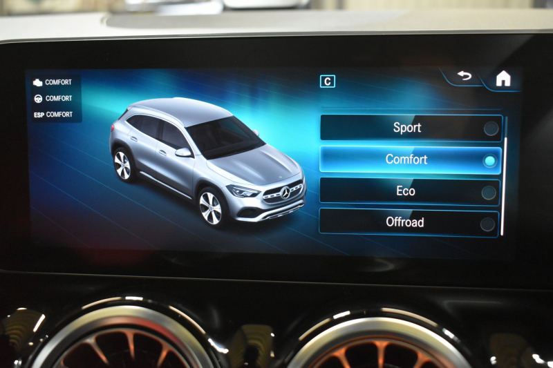 メルセデスベンツ GLA メルセデスベンツ GLAクラス GLA200d AMGﾗｲﾝ AMGﾚｻﾞｰｴｸｽｸﾙｰｼﾌﾞP ｱﾄﾞﾊﾞﾝｽﾄﾞP ﾅﾋﾞｹﾞｰｼｮﾝP ﾊﾟﾉﾗﾏｻﾝﾙｰﾌ ﾚｰﾀﾞｰP 1ｵｰﾅｰ 革 HUD 360ｶﾒﾗ ｱﾄﾞﾊﾞﾝｽﾄﾞｻｳﾝﾄﾞ AMGｴｱﾛ19AW ACC ﾚｰﾝｷｰﾌﾟ ﾏﾙﾁLEDﾍｯﾄﾞﾗｲﾄ MBUXﾅﾋﾞTV ﾌｯﾄｹﾞｰﾄ 2年保証
