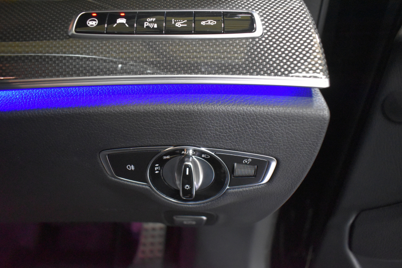 AMG Eクラス E53 4ﾏﾁｯｸ+ ISG搭載 ｴｸｽｸﾙｰｼﾌﾞP ﾚｰﾀﾞｰｾｰﾌﾃｨP ﾊﾟﾉﾗﾏｻﾝﾙｰﾌ 革 ﾍﾞﾝﾁﾚｰﾀｰ ﾏｯｻｰｼﾞ ﾌﾞﾙﾒｽﾀｰS HUD ﾌｯﾄｹﾞｰﾄ ｴｱﾛ20AW ﾃﾞｨｽﾄﾛ ﾌﾞﾗｲﾝﾄﾞS ﾚｰﾝｷｰﾌﾟ ﾅﾋﾞTV 360ｶﾒﾗ ｷｰﾚｽｺﾞｰ 2年保証