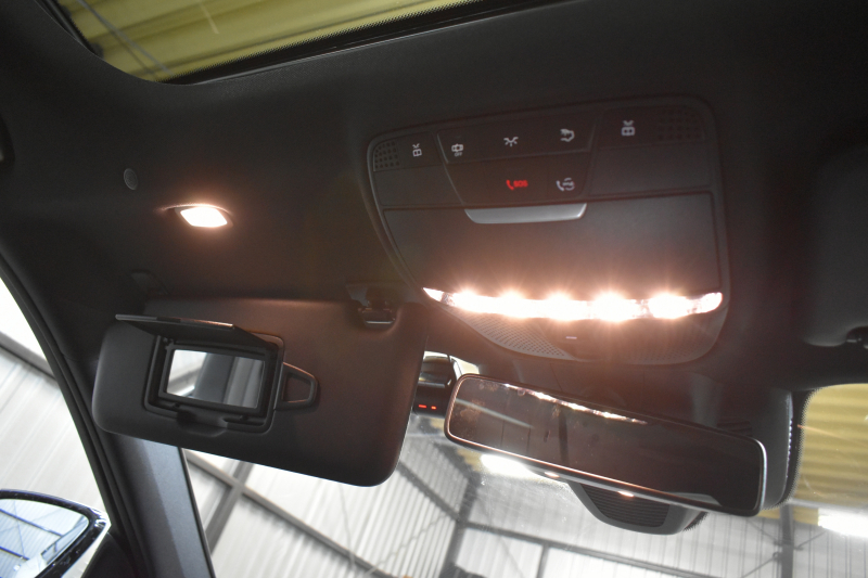 メルセデスベンツ Eクラス E350e AVG ｽﾎﾟｰﾂ ｴｸｽｸﾙｰｼﾌﾞP ﾚｰﾀﾞｰｾｰﾌﾃｨP PHV 1ｵｰﾅｰ ﾊﾟﾉﾗﾏｻﾝﾙｰﾌ 全席ﾋｰﾀｰ黒革 ﾃﾞｨｽﾄﾛ ﾚｰﾝﾁｪﾝｼﾞ ﾌﾞﾗｲﾝﾄﾞｽﾎﾟｯﾄ AMGｴｱﾛ19AW ｷｰGO PTS ﾌｯﾄｹﾞｰﾄ ﾌﾞﾙﾒｽﾀｰ 地デジ360ｶﾒ 2年保証