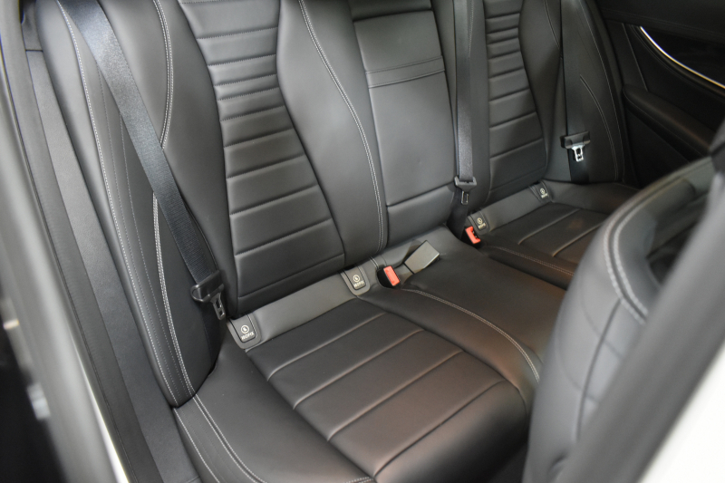 メルセデスベンツ Eクラス E350e AVG ｽﾎﾟｰﾂ ｴｸｽｸﾙｰｼﾌﾞP ﾚｰﾀﾞｰｾｰﾌﾃｨP PHV 1ｵｰﾅｰ ﾊﾟﾉﾗﾏｻﾝﾙｰﾌ 全席ﾋｰﾀｰ黒革 ﾃﾞｨｽﾄﾛ ﾚｰﾝﾁｪﾝｼﾞ ﾌﾞﾗｲﾝﾄﾞｽﾎﾟｯﾄ AMGｴｱﾛ19AW ｷｰGO PTS ﾌｯﾄｹﾞｰﾄ ﾌﾞﾙﾒｽﾀｰ 地デジ360ｶﾒ 2年保証