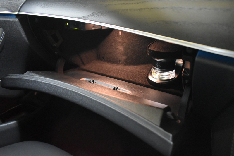 メルセデスベンツ Eクラス E350e AVG ｽﾎﾟｰﾂ ｴｸｽｸﾙｰｼﾌﾞP ﾚｰﾀﾞｰｾｰﾌﾃｨP PHV 1ｵｰﾅｰ ﾊﾟﾉﾗﾏｻﾝﾙｰﾌ 全席ﾋｰﾀｰ黒革 ﾃﾞｨｽﾄﾛ ﾚｰﾝﾁｪﾝｼﾞ ﾌﾞﾗｲﾝﾄﾞｽﾎﾟｯﾄ AMGｴｱﾛ19AW ｷｰGO PTS ﾌｯﾄｹﾞｰﾄ ﾌﾞﾙﾒｽﾀｰ 地デジ360ｶﾒ 2年保証