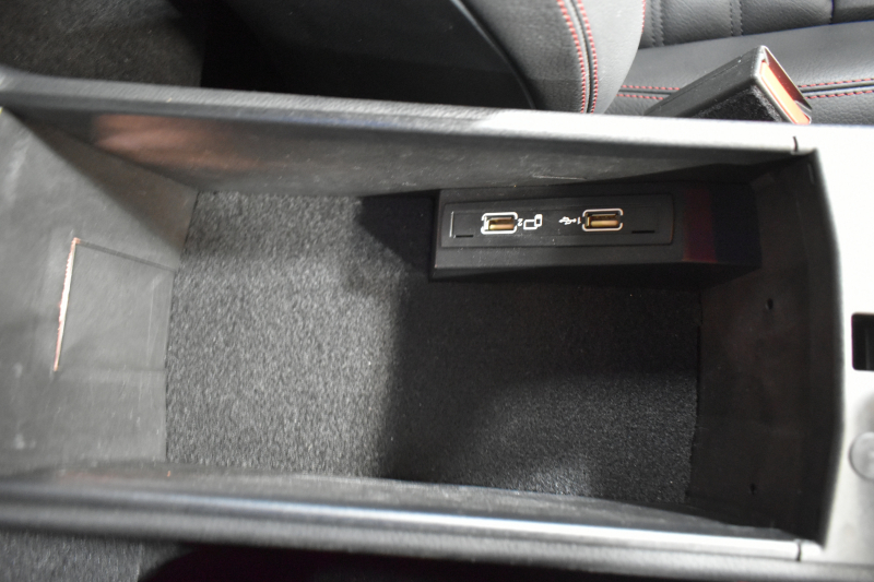 メルセデスベンツ SLCクラス SLC200 ｽﾎﾟｰﾂ ﾚｰﾀﾞｰｾｰﾌﾃｨP ﾀﾞｲﾅﾐｯｸﾊﾝﾄﾞﾘﾝｸﾞP 2.0ﾘｯﾀｰ184馬力 ﾏｼﾞｯｸｽｶｲ ﾋｰﾀｰ&ｴｱｽｶｰﾌ黒革 ﾃﾞｨｽﾄﾛ BSM Lｷｰﾌﾟ AMGｴｱﾛ18AW ｷｰﾚｽGO PTS ﾊｰﾏﾝｶｰﾄﾞﾝS ﾏﾙﾁｶﾗｰｱﾝﾋﾞｴﾝﾄ LEDﾍｯﾄﾞﾗｲﾄ地ﾃﾞｼﾞﾅﾋﾞ Bｶﾒﾗ 2年保証