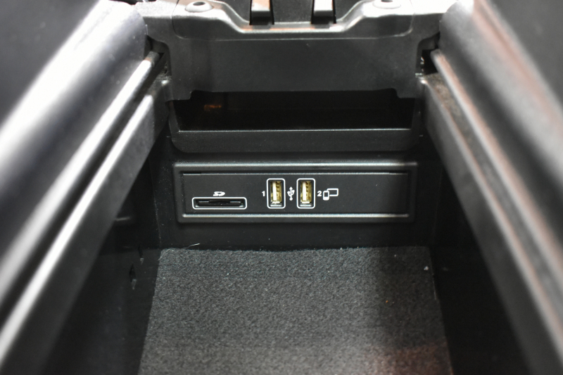 メルセデスベンツ Eクラス E300 ｸｰﾍﾟ ｽﾎﾟｰﾂ ｴｸｽｸﾙｰｼﾌﾞP ﾚｰﾀﾞｰｾｰﾌﾃｨP ﾊﾟﾉﾗﾏｻﾝﾙｰﾌ ﾋｰﾀｰｸｰﾗｰ赤黒革 ﾃﾞｨｽﾄﾛ BSM Lﾁｪﾝｼﾞ AMGｴｱﾛ19AW ｷｰGO PTS ﾌﾞﾙﾒｽﾀｰ HUD 地ﾃﾞｼﾞ360ｶﾒﾗ 2年保証