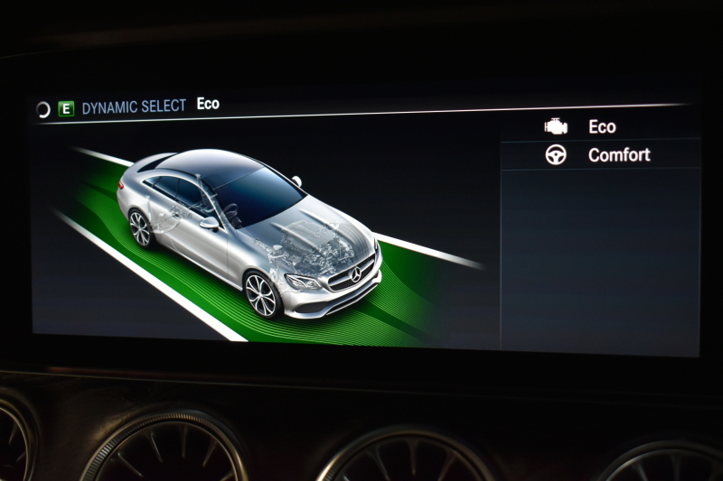 メルセデスベンツ Eクラス E300 ｸｰﾍﾟ ｽﾎﾟｰﾂ ｴｸｽｸﾙｰｼﾌﾞP ﾚｰﾀﾞｰｾｰﾌﾃｨP ﾊﾟﾉﾗﾏｻﾝﾙｰﾌ ﾋｰﾀｰｸｰﾗｰ赤黒革 ﾃﾞｨｽﾄﾛ BSM Lﾁｪﾝｼﾞ AMGｴｱﾛ19AW ｷｰGO PTS ﾌﾞﾙﾒｽﾀｰ HUD 地ﾃﾞｼﾞ360ｶﾒﾗ 2年保証