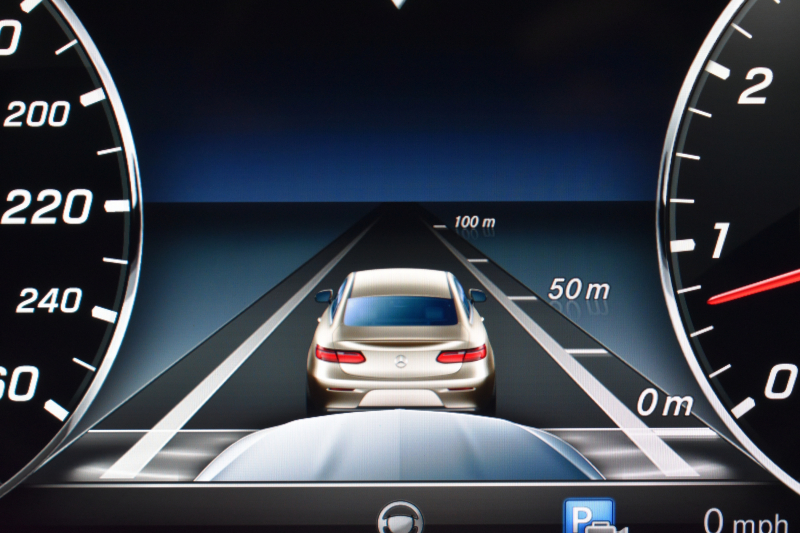 メルセデスベンツ Eクラス E300 ｸｰﾍﾟ ｽﾎﾟｰﾂ ｴｸｽｸﾙｰｼﾌﾞP ﾚｰﾀﾞｰｾｰﾌﾃｨP ﾊﾟﾉﾗﾏｻﾝﾙｰﾌ ﾋｰﾀｰｸｰﾗｰ赤黒革 ﾃﾞｨｽﾄﾛ BSM Lﾁｪﾝｼﾞ AMGｴｱﾛ19AW ｷｰGO PTS ﾌﾞﾙﾒｽﾀｰ HUD 地ﾃﾞｼﾞ360ｶﾒﾗ 2年保証