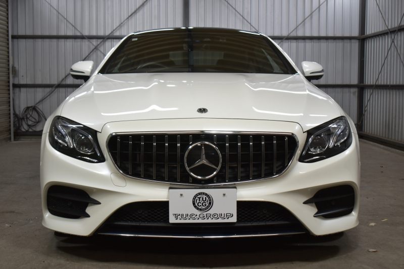 メルセデスベンツ Eクラス E300 ｸｰﾍﾟ ｽﾎﾟｰﾂ ｴｸｽｸﾙｰｼﾌﾞP ﾚｰﾀﾞｰｾｰﾌﾃｨP ﾊﾟﾉﾗﾏｻﾝﾙｰﾌ ﾋｰﾀｰｸｰﾗｰ赤黒革 ﾃﾞｨｽﾄﾛ BSM Lﾁｪﾝｼﾞ AMGｴｱﾛ19AW ｷｰGO PTS ﾌﾞﾙﾒｽﾀｰ HUD 地ﾃﾞｼﾞ360ｶﾒﾗ 2年保証