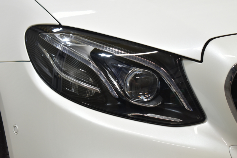 メルセデスベンツ Eクラス E300 ｸｰﾍﾟ ｽﾎﾟｰﾂ ｴｸｽｸﾙｰｼﾌﾞP ﾚｰﾀﾞｰｾｰﾌﾃｨP ﾊﾟﾉﾗﾏｻﾝﾙｰﾌ ﾋｰﾀｰｸｰﾗｰ赤黒革 ﾃﾞｨｽﾄﾛ BSM Lﾁｪﾝｼﾞ AMGｴｱﾛ19AW ｷｰGO PTS ﾌﾞﾙﾒｽﾀｰ HUD 地ﾃﾞｼﾞ360ｶﾒﾗ 2年保証