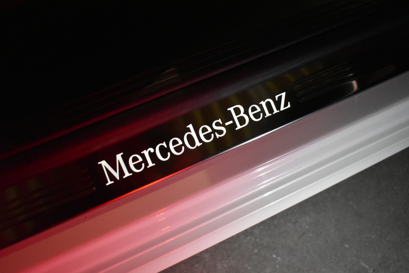 メルセデスベンツ Eクラス E300 ｸｰﾍﾟ ｽﾎﾟｰﾂ ｴｸｽｸﾙｰｼﾌﾞP ﾚｰﾀﾞｰｾｰﾌﾃｨP ﾊﾟﾉﾗﾏｻﾝﾙｰﾌ ﾋｰﾀｰｸｰﾗｰ赤黒革 ﾃﾞｨｽﾄﾛ BSM Lﾁｪﾝｼﾞ AMGｴｱﾛ19AW ｷｰGO PTS ﾌﾞﾙﾒｽﾀｰ HUD 地ﾃﾞｼﾞ360ｶﾒﾗ 2年保証