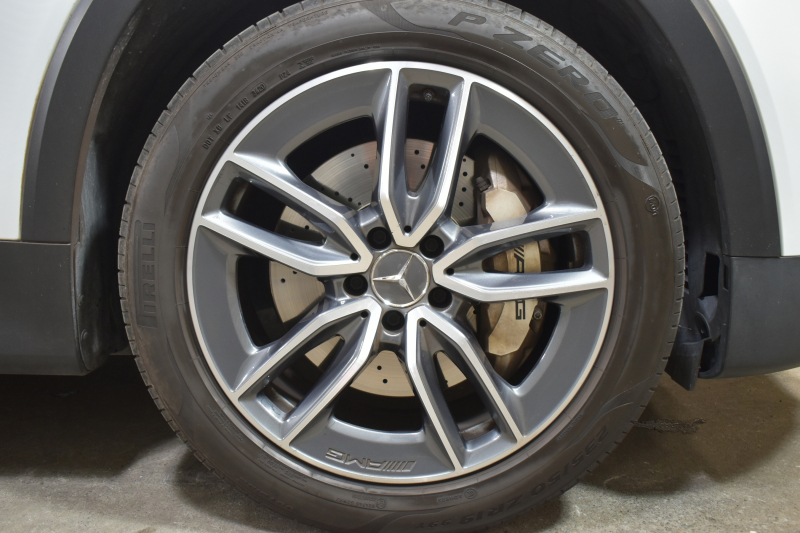 AMG GLB MercedesAMG GLB35 4ﾏﾁｯｸ AMGｱﾄﾞﾊﾞﾝｽﾄﾞ＆ﾊﾟﾌｫｰﾏﾝｽP ﾚｰﾀﾞｰｾｰﾌﾃｨP ﾅﾋﾞP ﾊﾟﾉﾗﾏｻﾝﾙｰﾌ ﾋｰﾀｰｸｰﾗｰ黒/赤革 対話式ﾅﾋﾞ ﾃﾞｨｽﾄﾛﾆｯｸ ﾌﾞﾗｲﾝﾄﾞｽﾎﾟｯﾄ ﾚｰﾝｷｰﾌﾟ AMGｴｱﾛ19AW ｷｰﾚｽGO PTS ﾍｯﾄﾞｱｯﾌﾟD  地ﾃﾞｼﾞﾅﾋﾞ 360ｶﾒﾗ