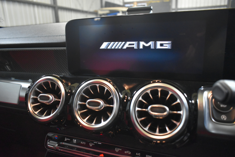 AMG GLB MercedesAMG GLB35 4ﾏﾁｯｸ AMGｱﾄﾞﾊﾞﾝｽﾄﾞ＆ﾊﾟﾌｫｰﾏﾝｽP ﾚｰﾀﾞｰｾｰﾌﾃｨP ﾅﾋﾞP ﾊﾟﾉﾗﾏｻﾝﾙｰﾌ ﾋｰﾀｰｸｰﾗｰ黒/赤革 対話式ﾅﾋﾞ ﾃﾞｨｽﾄﾛﾆｯｸ ﾌﾞﾗｲﾝﾄﾞｽﾎﾟｯﾄ ﾚｰﾝｷｰﾌﾟ AMGｴｱﾛ19AW ｷｰﾚｽGO PTS ﾍｯﾄﾞｱｯﾌﾟD  地ﾃﾞｼﾞﾅﾋﾞ 360ｶﾒﾗ