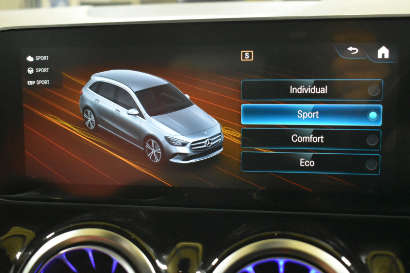 メルセデスベンツ Bクラス B180 AMGﾗｲﾝ AMGﾚｻﾞｰｴｸｽｸﾙｰｼﾌﾞP ｱﾄﾞﾊﾞﾝｽﾄﾞP ﾅﾋﾞｹﾞｰｼｮﾝP ﾚｰﾀﾞｰｾｰﾌﾃｨP ﾊﾟﾉﾗﾏｻﾝﾙｰﾌ 革 HUD 360ｶﾒﾗ ｱﾄﾞﾊﾞﾝｽﾄﾞｻｳﾝﾄﾞ AMGｴｱﾛ18AW ﾃﾞｨｽﾄﾛ ﾌﾞﾗｲﾝﾄﾞS ﾚｰﾝｷｰﾌﾟ MBUXﾅﾋﾞTV ﾌｯﾄｹﾞｰﾄ 2年保証