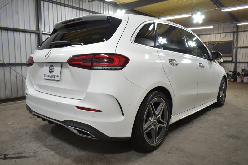 メルセデスベンツ Bクラス B180 AMGﾗｲﾝ AMGﾚｻﾞｰｴｸｽｸﾙｰｼﾌﾞP ｱﾄﾞﾊﾞﾝｽﾄﾞP ﾅﾋﾞｹﾞｰｼｮﾝP ﾚｰﾀﾞｰｾｰﾌﾃｨP ﾊﾟﾉﾗﾏｻﾝﾙｰﾌ 革 HUD 360ｶﾒﾗ ｱﾄﾞﾊﾞﾝｽﾄﾞｻｳﾝﾄﾞ AMGｴｱﾛ18AW ﾃﾞｨｽﾄﾛ ﾌﾞﾗｲﾝﾄﾞS ﾚｰﾝｷｰﾌﾟ MBUXﾅﾋﾞTV ﾌｯﾄｹﾞｰﾄ 2年保証