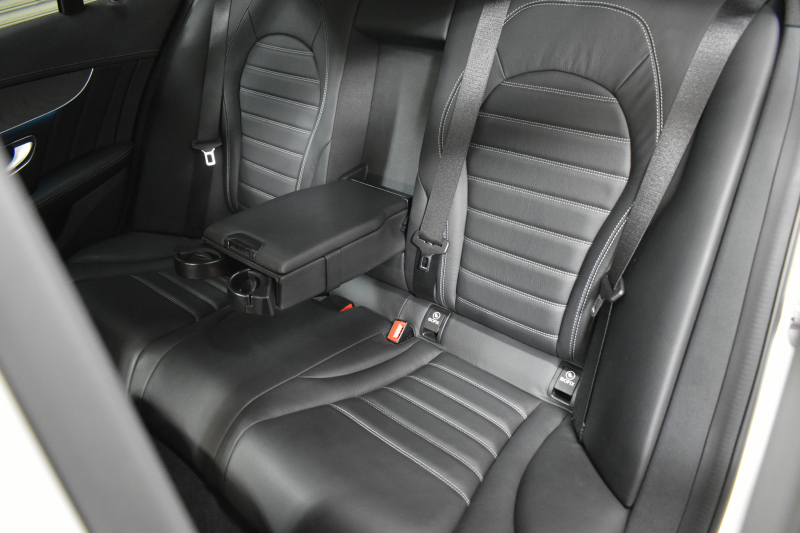 AMG Cクラス C43 4ﾏﾁｯｸ  ﾚｰﾀﾞｰｾｰﾌﾃｨP 3.0ﾘｯﾀｰV6ﾂｲﾝﾀｰﾎﾞ ﾊﾟﾉﾗﾏｻﾝﾙｰﾌ 革 ｴｱﾛ19AW ﾌﾞﾙﾒｽﾀｰｻｳﾝﾄﾞ ｴｱﾊﾞﾗﾝｽP ﾌｯﾄﾘｱｹﾞｰﾄ ﾃﾞｨｽﾄﾛ ﾌﾞﾗｲﾝﾄﾞS ﾚｰﾝｷｰﾌﾟ ﾅﾋﾞTV Bｶﾒﾗ ｷｰﾚｽｺﾞｰ 2年保証