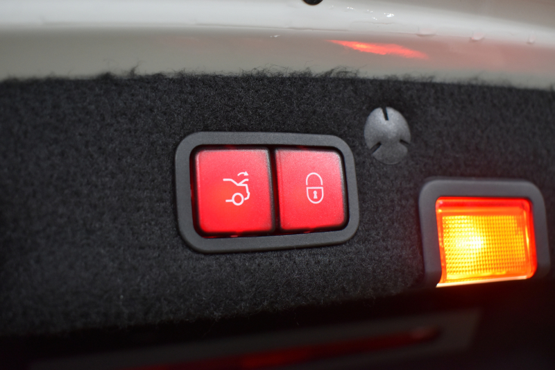 AMG Cクラス C43 4ﾏﾁｯｸ  ﾚｰﾀﾞｰｾｰﾌﾃｨP 3.0ﾘｯﾀｰV6ﾂｲﾝﾀｰﾎﾞ ﾊﾟﾉﾗﾏｻﾝﾙｰﾌ 革 ｴｱﾛ19AW ﾌﾞﾙﾒｽﾀｰｻｳﾝﾄﾞ ｴｱﾊﾞﾗﾝｽP ﾌｯﾄﾘｱｹﾞｰﾄ ﾃﾞｨｽﾄﾛ ﾌﾞﾗｲﾝﾄﾞS ﾚｰﾝｷｰﾌﾟ ﾅﾋﾞTV Bｶﾒﾗ ｷｰﾚｽｺﾞｰ 2年保証