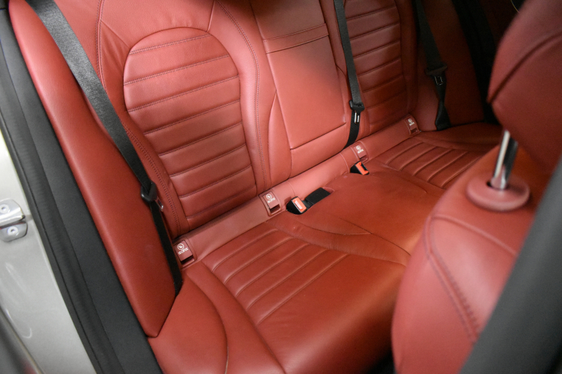 メルセデスベンツ Cクラス C200 4MATIC AVG AMGﾗｲﾝ ﾚｻﾞｰｴｸｽｸﾙｰｼﾌﾞP ﾚｰﾀﾞｰｾｰﾌﾃｨP 後期 4WD 赤革 ﾌﾞﾙﾒｽﾀｰS HUD ｴｱﾊﾞﾗﾝｽP 液晶ﾒｰﾀｰ ﾌｯﾄﾄﾗﾝｸ AMGｴｱﾛ18AW ﾃﾞｨｽﾄﾛ ﾌﾞﾗｲﾝﾄﾞS ﾚｰﾝｷｰﾌﾟ ﾅﾋﾞTV Bｶﾒﾗ ｷｰﾚｽｺﾞｰ 2年保証