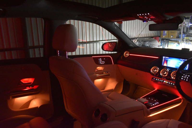 メルセデスベンツ Bクラス B200d ﾚｻﾞｰｴｸｽｸﾙｰｼﾌﾞP ｱﾄﾞﾊﾞﾝｽﾄﾞP ﾚｰﾀﾞｰSP  ﾅﾋﾞｹﾞｰｼｮﾝP ﾊﾟﾉﾗﾏｻﾝﾙｰﾌ MBUXｼｽﾃﾑ ﾋｰﾀｰ付ﾏｷｱｰﾄﾍﾞｰｼﾞｭ革 ACC BSM Lﾁｪﾝｼﾞ 17AW ﾏﾙﾁLED HUD 対話式ﾅﾋﾞTV 360ｶﾒﾗ 2年保証