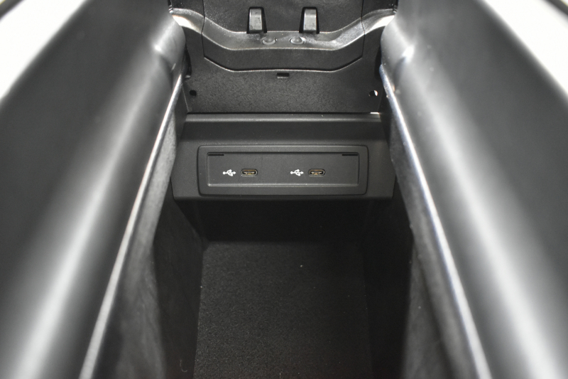 メルセデスベンツ Aクラス A250 4ﾏﾁｯｸ AMGﾗｲﾝ AMGﾚｻﾞｰｴｸｽｸﾙｰｼﾌﾞ ｱﾄﾞﾊﾞﾝｽﾄﾞP ﾚｰﾀﾞｰSP  ﾊﾟﾉﾗﾏｻﾝﾙｰﾌ ﾋｰﾀｰ黒灰革 ﾃﾞｨｽﾄﾛ ﾌﾞﾗｲﾝﾄﾞS Lﾁｪﾝｼﾞ AMGｴｱﾛ18AW ｷｰGO PTS ﾍｯﾄﾞｱｯﾌﾟD 対話式ﾅﾋﾞTV 360ｶﾒﾗ 2年保証