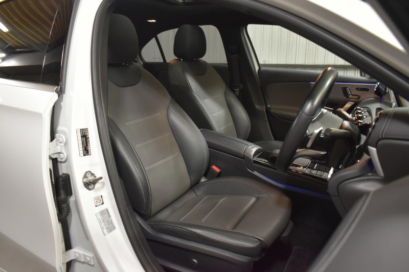 メルセデスベンツ Aクラス A250 4ﾏﾁｯｸ AMGﾗｲﾝ AMGﾚｻﾞｰｴｸｽｸﾙｰｼﾌﾞ ｱﾄﾞﾊﾞﾝｽﾄﾞP ﾚｰﾀﾞｰSP  ﾊﾟﾉﾗﾏｻﾝﾙｰﾌ ﾋｰﾀｰ黒灰革 ﾃﾞｨｽﾄﾛ ﾌﾞﾗｲﾝﾄﾞS Lﾁｪﾝｼﾞ AMGｴｱﾛ18AW ｷｰGO PTS ﾍｯﾄﾞｱｯﾌﾟD 対話式ﾅﾋﾞTV 360ｶﾒﾗ 2年保証