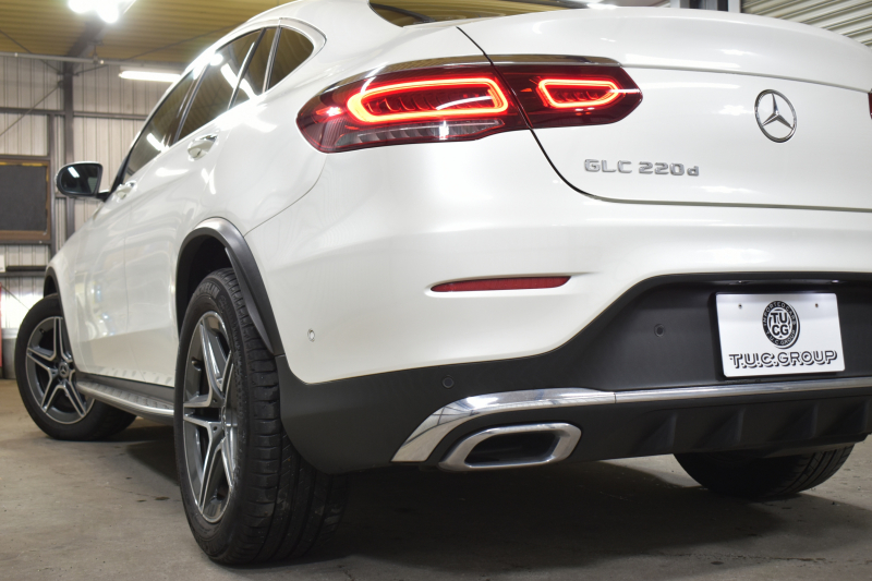 メルセデスベンツ GLCクーペ GLC220d 4ﾏﾁｯｸ ｸｰﾍﾟ AMGﾗｲﾝ ﾚｻﾞｰｴｸｽｸﾙｰｼﾌﾞ ﾚｰﾀﾞｰｾｰﾌﾃｨP 後期型 ｻﾝﾙｰﾌ 全席ﾋｰﾀｰ&ｸｰﾗｰ黒革 ﾃﾞｨｽﾄﾛﾆｯｸﾌﾟﾗｽ ﾌﾞﾗｲﾝﾄﾞｽﾎﾟｯﾄ ﾚｰﾝｷｰﾌﾟ AMGｴｱﾛ19AW ｷｰGO PTS ﾌｯﾄｹﾞｰﾄ HUD ﾌﾞﾙﾒｽﾀｰS 地ﾃﾞｼﾞﾅﾋﾞ 360ｶﾒﾗ 2年保証