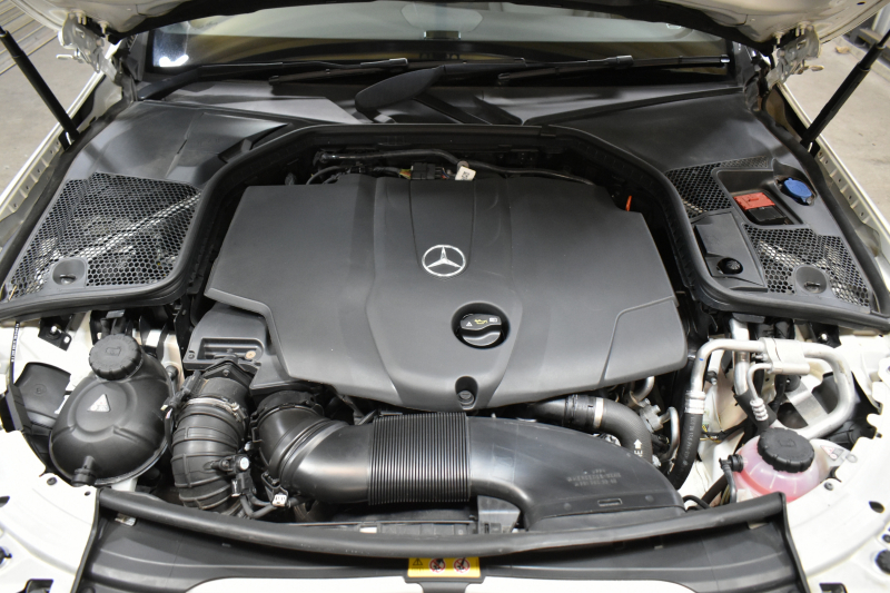 メルセデスベンツ Cクラス C220d ﾜｺﾞﾝ ﾛｰﾚｳｽｴﾃﾞｨｼｮﾝ ﾚｰﾀﾞｰｾｰﾌﾃｨP 前期最終 特別仕様車  ﾃﾞｨｰｾﾞﾙ 燃費19.6km ﾊﾟﾉﾗﾏｻﾝﾙｰﾌ ﾋｰﾀｰ黒革 ﾃﾞｨｽﾄﾛ BSM Lｷｰﾌﾟ AMGｴｱﾛ18AW ｷｰﾚｽGO PTS 電動ﾘｱｹﾞｰﾄ 地ﾃﾞｼﾞﾅﾋﾞ Bｶﾒﾗ 2年保証