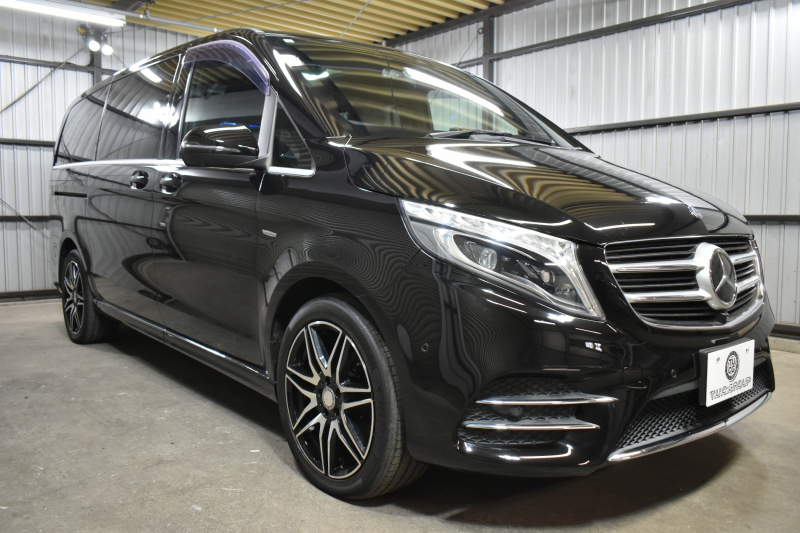 メルセデスベンツ Vクラス V220d ｽﾎﾟｰﾂ ﾛﾝｸﾞ AMGﾗｲﾝ ﾚｰﾀﾞｰP  ﾊﾟﾉﾗﾏｻﾝﾙｰﾌ  ﾌﾞﾙﾒｽﾀｰS ﾋｰﾀｰ黒革 ﾃﾞｨｽﾄﾛ BSM Lｷｰﾌﾟ AMGｴｱﾛ19AW 両側電動ｽﾗｲﾄﾞ 電動Rｹﾞｰﾄ 地ﾃﾞｼﾞ360ｶﾒﾗ 2年保証