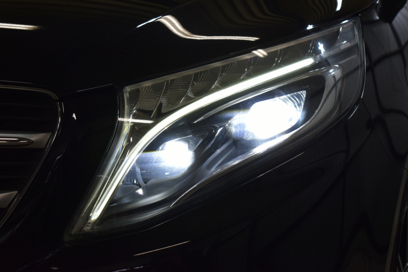 メルセデスベンツ Vクラス V220d ｽﾎﾟｰﾂ ﾛﾝｸﾞ AMGﾗｲﾝ ﾚｰﾀﾞｰP  ﾊﾟﾉﾗﾏｻﾝﾙｰﾌ  ﾌﾞﾙﾒｽﾀｰS ﾋｰﾀｰ黒革 ﾃﾞｨｽﾄﾛ BSM Lｷｰﾌﾟ AMGｴｱﾛ19AW 両側電動ｽﾗｲﾄﾞ 電動Rｹﾞｰﾄ 地ﾃﾞｼﾞ360ｶﾒﾗ 2年保証