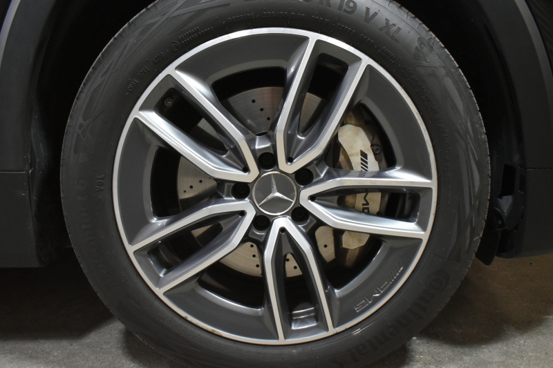 AMG GLB MercedesAMG GLB35 4ﾏﾁｯｸ AMGｱﾄﾞﾊﾞﾝｽﾄﾞ＆ﾊﾟﾌｫｰﾏﾝｽP ﾚｰﾀﾞｰｾｰﾌﾃｨP  ﾊﾟﾉﾗﾏｻﾝﾙｰﾌ ﾋｰﾀｰ黒/赤革 対話式ﾅﾋﾞ ﾃﾞｨｽﾄﾛﾆｯｸ ﾌﾞﾗｲﾝﾄﾞｽﾎﾟｯﾄ ﾚｰﾝｷｰﾌﾟ AMGｴｱﾛ19AW ｷｰﾚｽGO PTS ﾍｯﾄﾞｱｯﾌﾟD  地ﾃﾞｼﾞﾅﾋﾞ 360ｶﾒﾗ